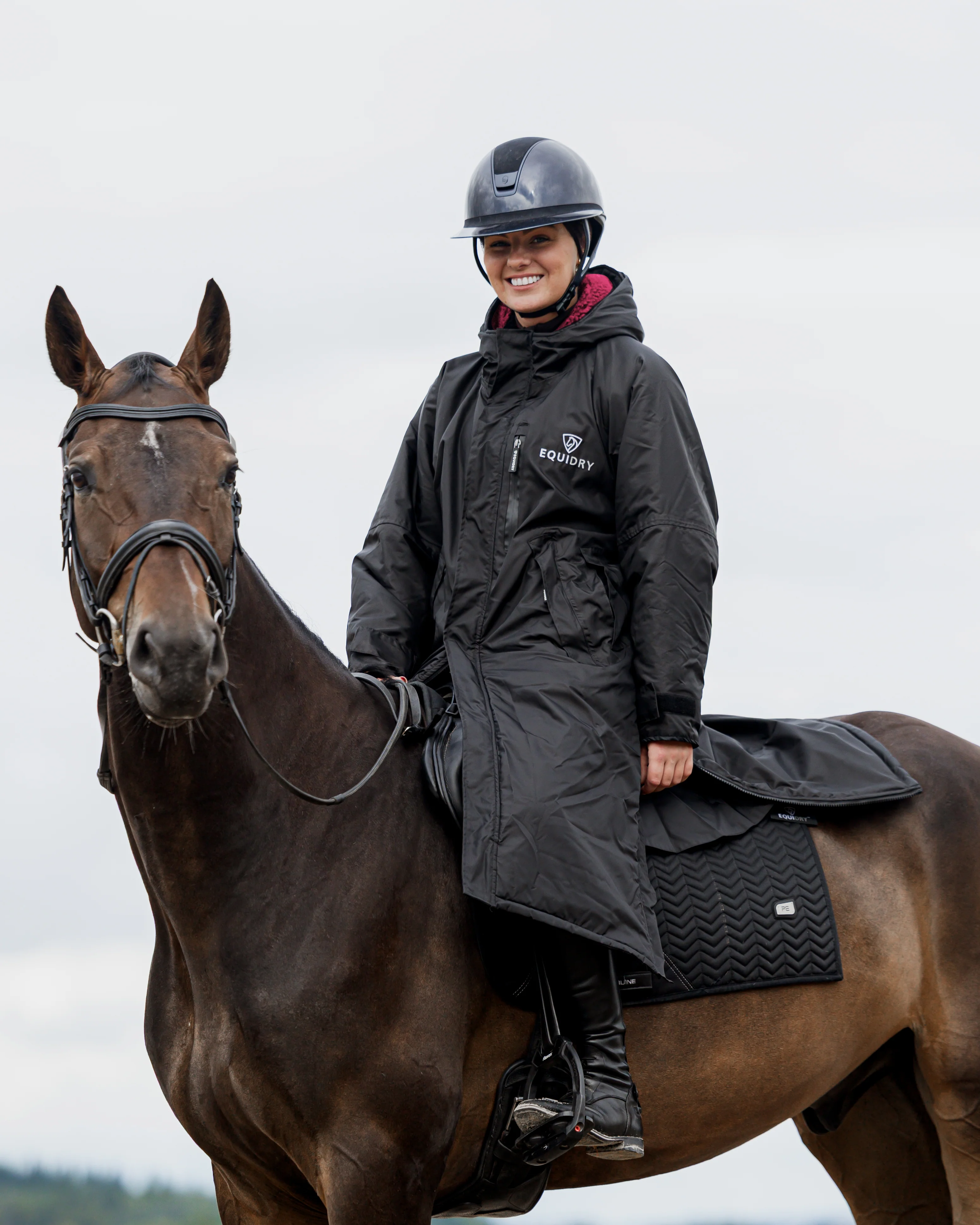 Evolution Women's | Thick Fleece | Black/Peacock Pink - Image 10