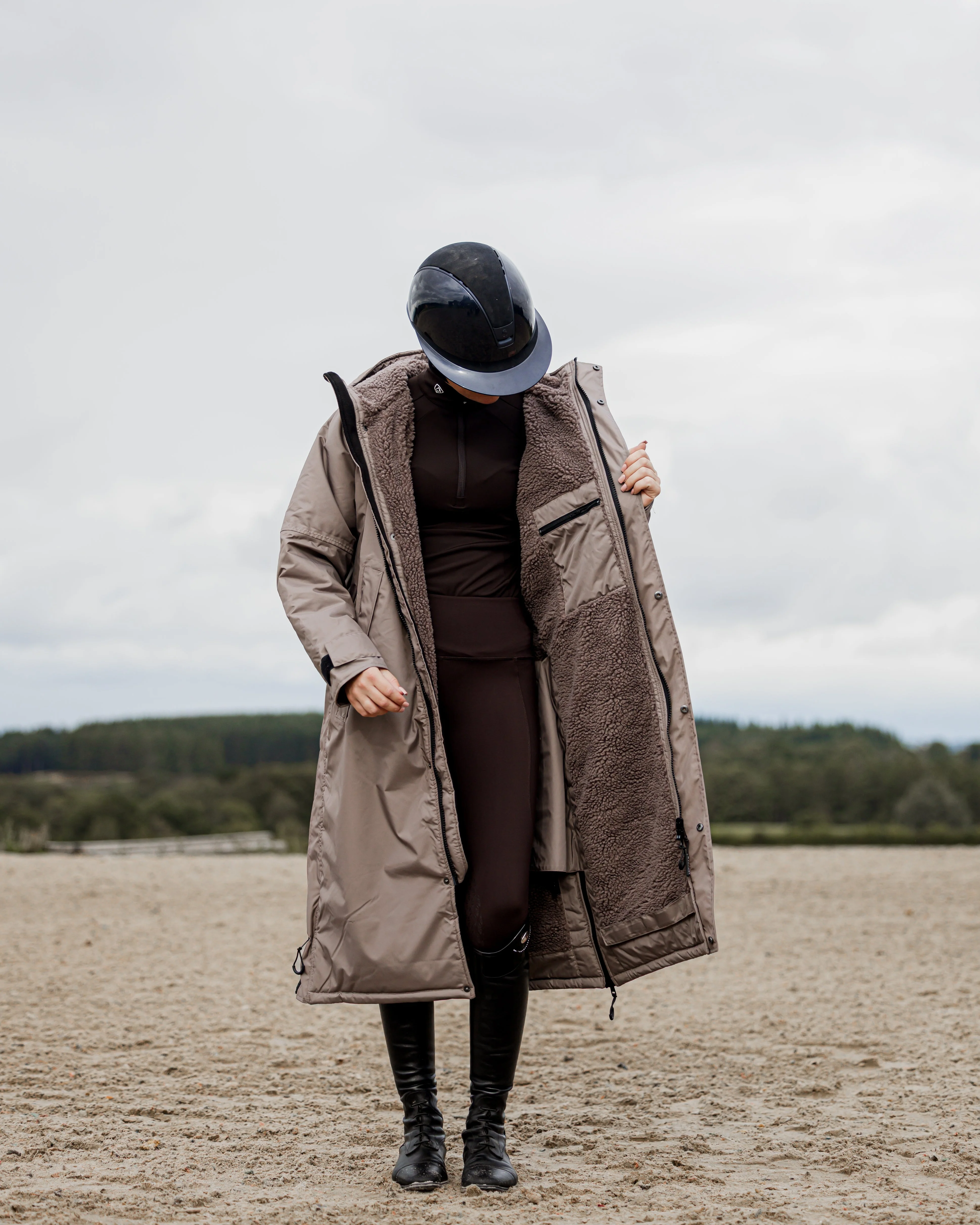 Evolution Women's | Thick Fleece | Taupe - Image 4
