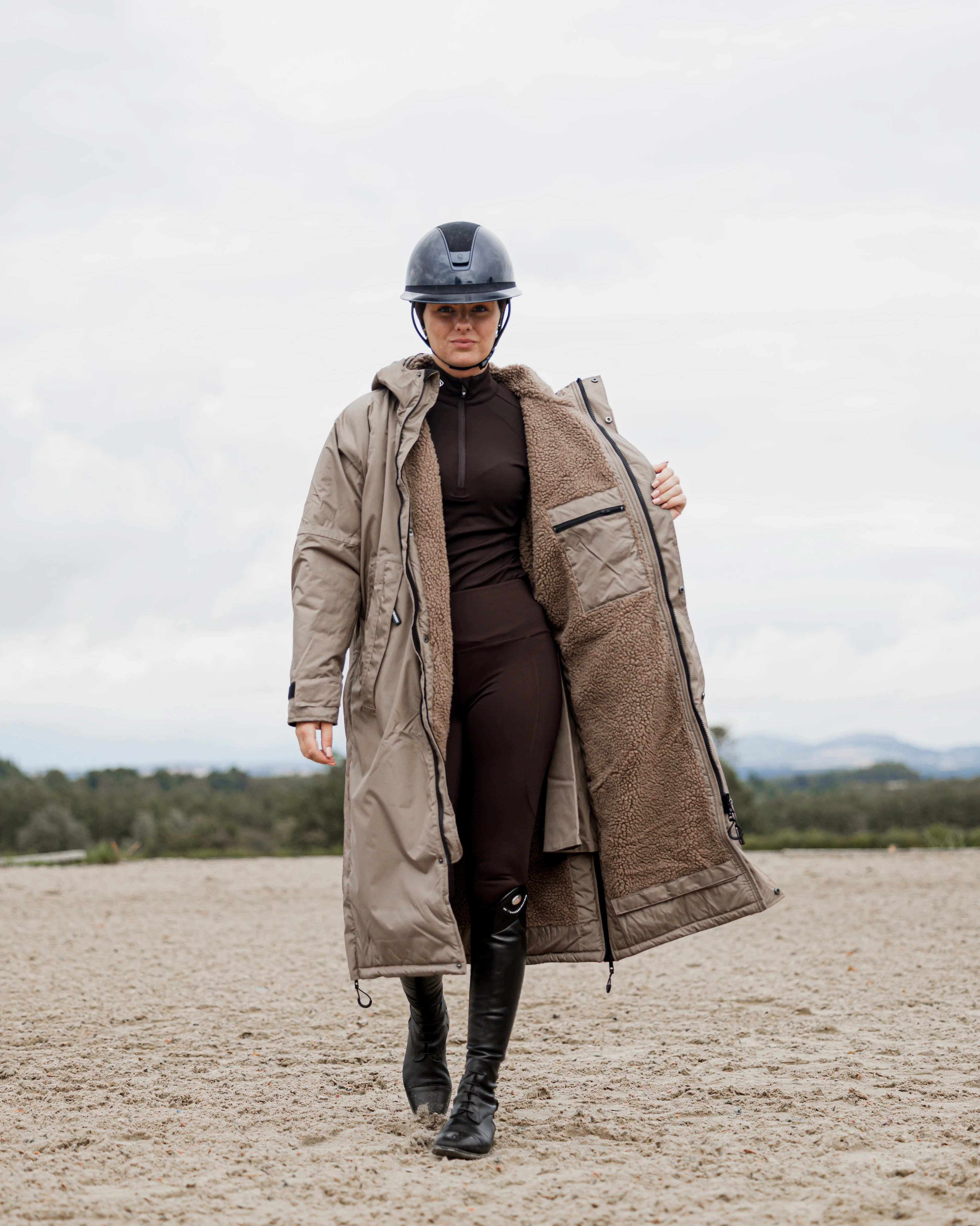 Evolution Women's | Thick Fleece | Taupe - Image 6