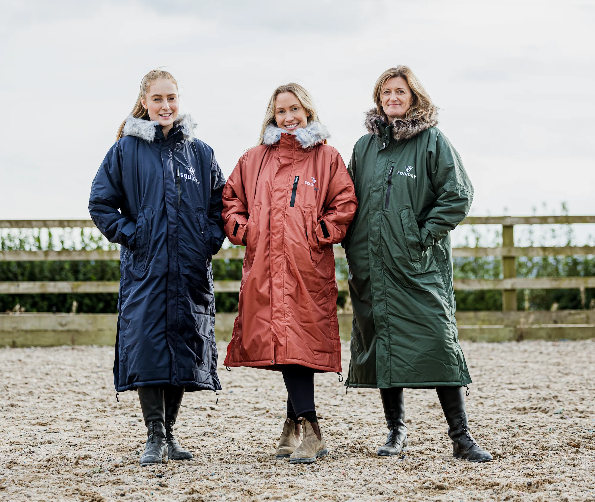 Evolution Women's | Thick Fleece | Fur Hood | Navy/Navy - Image 2