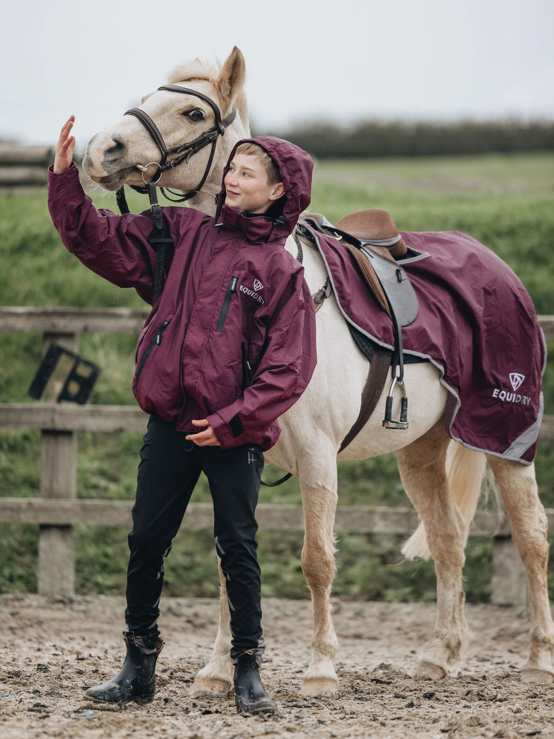 Waterproof Exercise Sheet Lite | Plum/Plum - Image 4