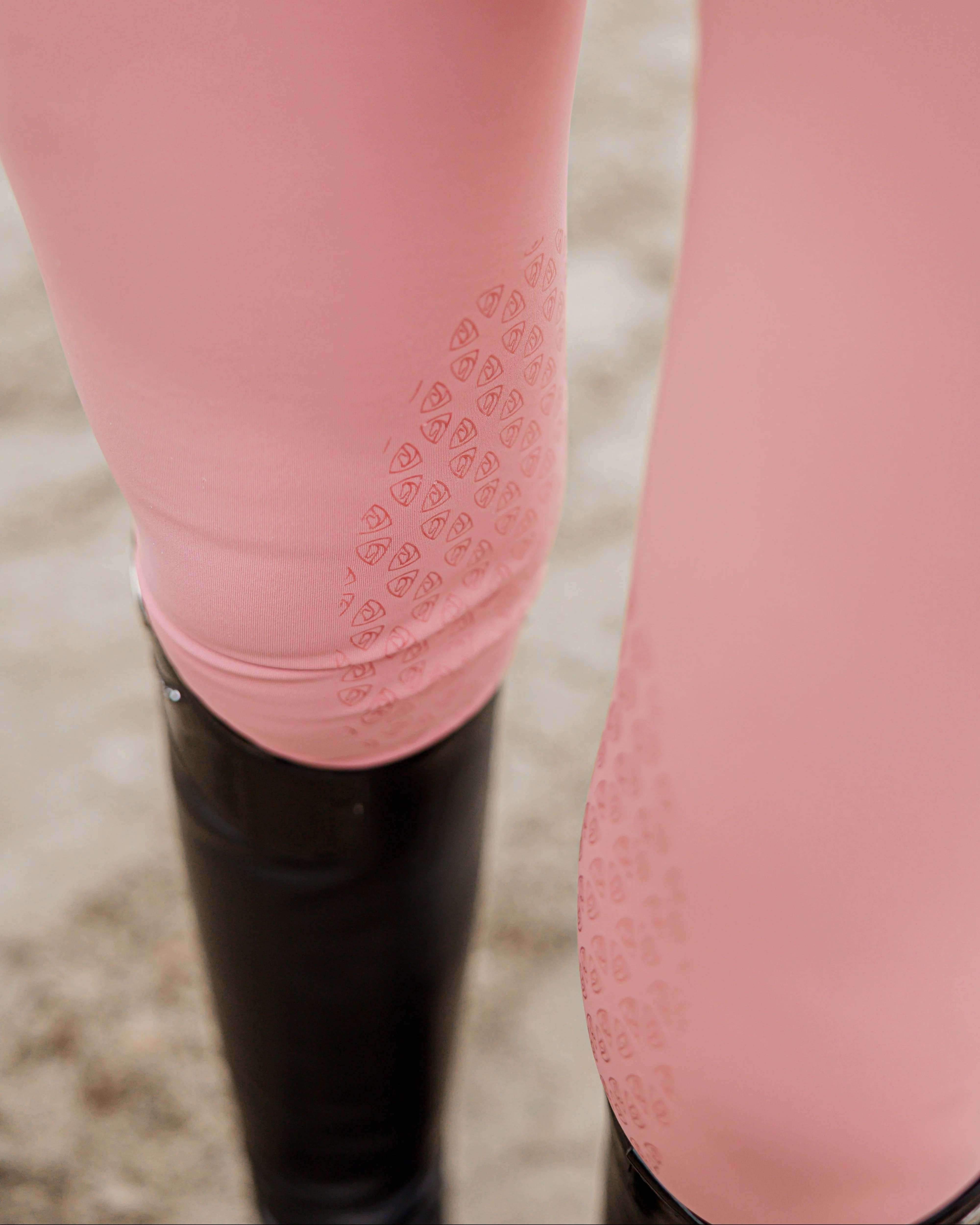 Water Repellent Leggings | Women's Pale Pink/Grey - Image 8